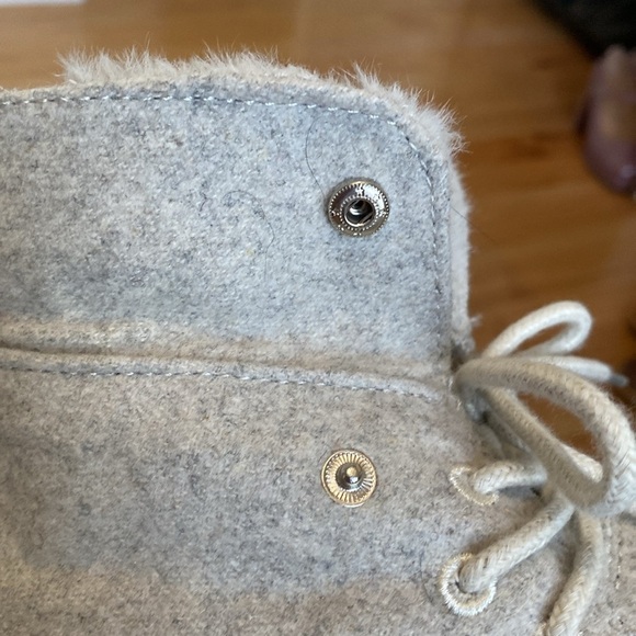 Hey Dude Britt Shoes Cream Women’s slip on Surfer Boho Wallabies Warm Size 7 - Picture 11 of 12